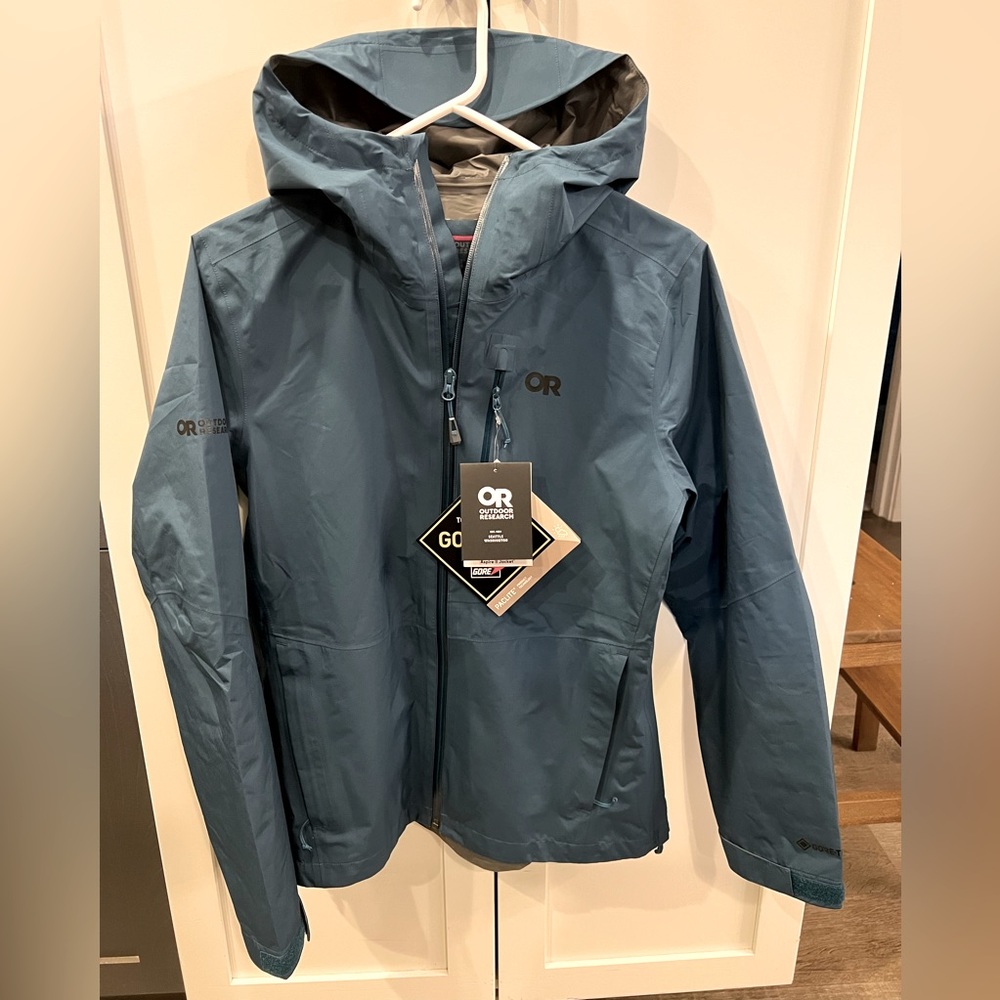 NWT Women’s Outdoor Research Aspire II Gore-Tex rain jacket, size M